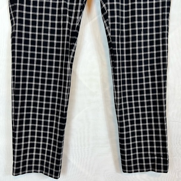 J.Jill Women’s Plaid Stretch Crop Pants / Size 10 - Picture 3 of 11